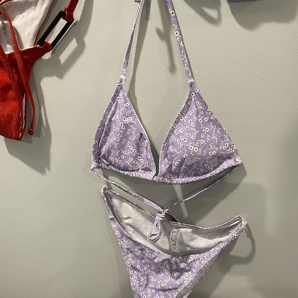 I’m a small business owner and I’m trying to sell my products on poshmark